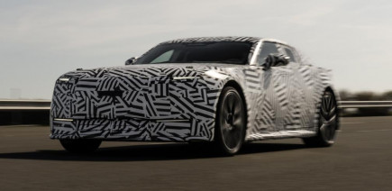 Nouvelle Jaguar GT électrique : présentation en septembre, premier aperçu de l’intérieur