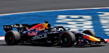 Max Verstappen fixe le cap chez Red Bull après un début de saison frustrant
