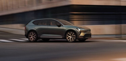 Que vaut le nouveau Volvo EX60 face aux BMW iX3 et Mercedes GLC EQ ?