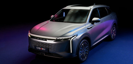 Omoda 9 PHEV : quel prix pour ce SUV hybride rechargeable de 537 ch avec 1100 km d’autonomie ?
