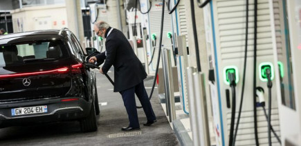 Une majorité de Français juge la voiture électrique adaptée aux déplacements professionnels