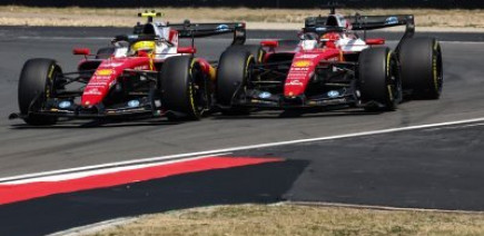 Leclerc assure que les luttes en piste 'ne sont pas artificielles' depuis le cockpit