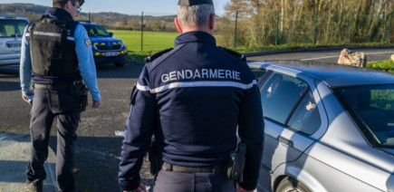 Il double les policiers avec... de la cocaïne dans le caleçon