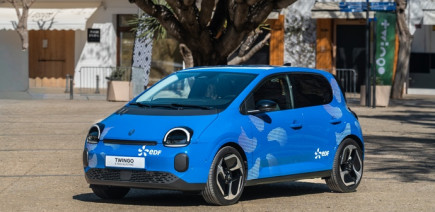 Ne confondez pas la Renault Twingo « EDF » avec une version Alpine (le but n’est pas du tout le même)