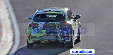 C’est sur le circuit du Nürburgring que l’on retrouve la version sportive de l’Opel Corsa, l’Opel Corsa GSE qui poursuit ses essais