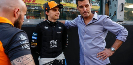 Webber reste "très impliqué" auprès de Piastri