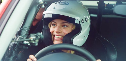Un braquage en pleine F1 : Margot Robbie vise Monaco