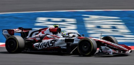 Haas F1 n'arrive pas à optimiser ses qualifications avec Ferrari