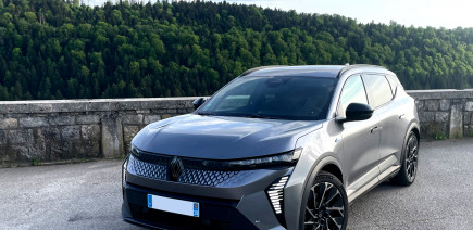 Témoignage : ce Jurassien en Renault Scenic E-Tech prouve que voiture électrique et région montagneuse font bon ménage