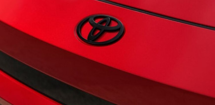 Bousculé par la hausse des taxes et le conflit au Moyen-Orient, Toyota doit vite revoir ses plans