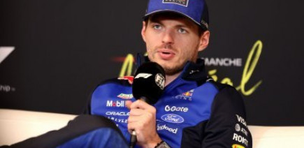 Verstappen n'amènera pas sa fille dans le paddock et 'la laissera décider' si elle veut venir