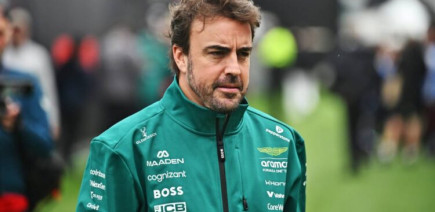 Aston Martin s’interroge après l’abandon douloureux de Fernando Alonso au Canada