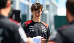 Voir Antonelli jouer le titre en F1 est 'une motivation' pour Bearman