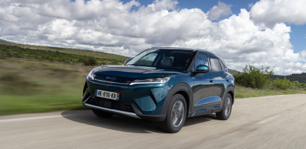 Essai BYD Atto 2 DM-i : que vaut le moins cher des hybrides rechargeables ?