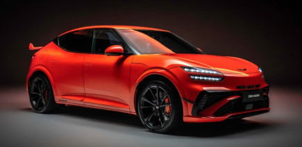 Avec ses 650 ch et un 0 à 100 km/h en 3,4 s, le SUV Genesis GV60 Magma tiendra-t-il la route ?