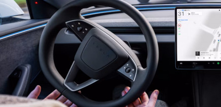 Conduite autonome : Tesla a-t-il enjolivé les performances de son FSD pour convaincre l’Europe ?