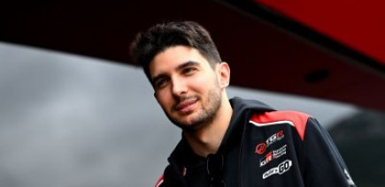 Ocon salue l'évolution des moteurs F1 pour 2027-28 mais rêve déjà du retour des V8