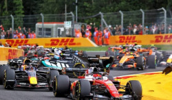 Charles Leclerc revient sur son accrochage avec Piastri : "C'était beaucoup trop proche"