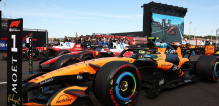 Stella salue les progrès de McLaren, mais place toujours Ferrari au sommet