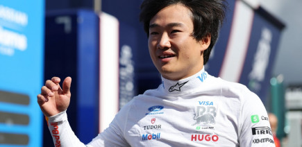 Tsunoda était "à la plage" quand Red Bull l'a appelé : "Je ne me sens ni perdu ni dépassé"