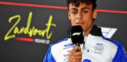 Lindblad écarté de la Red Bull RB22 : 'cela aurait été un peu plus risqué avec moi !'