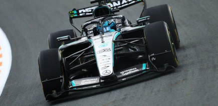 Russell s'offre une pole sprint pour la rentrée, le top 4 en 0"099