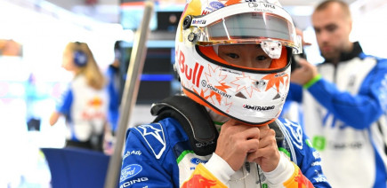 Tsunoda retrouve la F1 : "J'ai l'impression d'être un débutant"