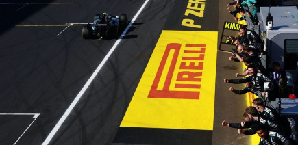 Championnat - Antonelli irrésistible leader