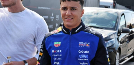 Red Bull confirme le forfait d'Isack Hadjar pour Madrid et maintient Liam Lawson