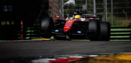 Hamilton et Leclerc prennent de l'avance en roulant à Imola avec Pirelli F1