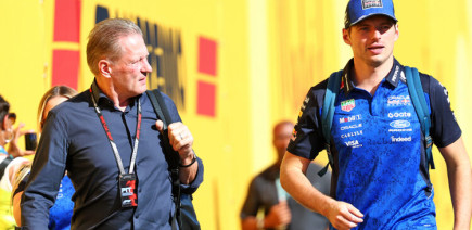 Pourquoi Verstappen a finalement choisi de rester chez Red Bull : Jos révèle ce qui a pesé