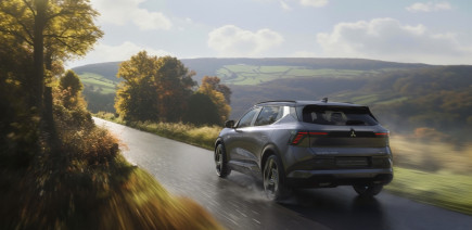 Mitsubishi Eclipse Cross : le cousin du Renault Scénic électrique s’offre une nouvelle batterie moins chère