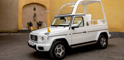 Le Pape Léon XIV va traverser Paris en 4x4 : mais que font les écolos ?