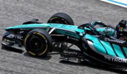 Mercedes en mode mineur pour s'adapter à Sepang en peaufinant ses évolutions