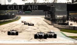La F1 plonge dans l'inconnu : l'asphalte se désagrège, 4,5 secondes plus lent que prévu