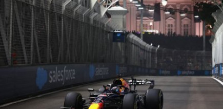Verstappen 'ne s'attendait pas' à être le plus rapide en Qualif Sprint, Hadjar très frustré