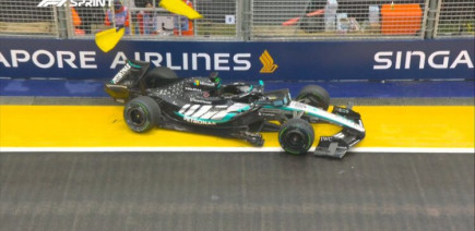 GP de Singapour F1 : George Russell victime d'un spectaculaire accident dès le premier tour du Sprint