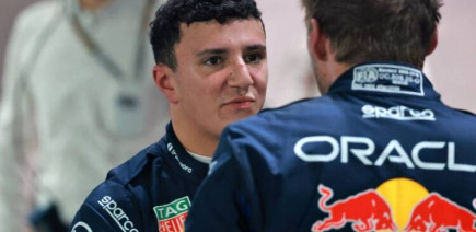 Isack Hadjar réclame l'interdiction d'un équipement de sécurité en F1 : "Ce sport doit être difficile"