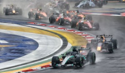 Wolff 'tire son chapeau' à Red Bull et se méfie de Verstappen pour 2027