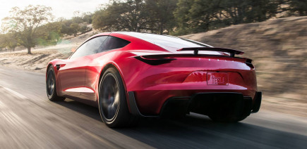 Tesla Roadster : Elon Musk va-t-il (enfin) tenir ses promesses ? Ce que l’on sait avant la présentation à suivre en direct