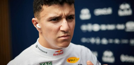 Isack Hadjar convoqué par la FIA pour un comportement présumé inapproprié avec un supporter